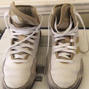 ADIDAS-Boys Size 2.1/2 YYJ-606004-Sneakers White/Gold-Synthetic-Lace Up-Clean